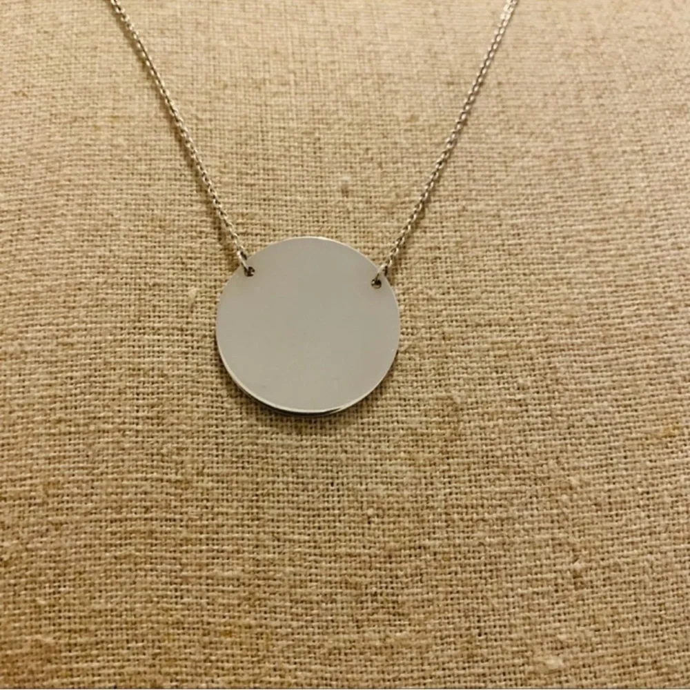 Stella & Dot | Necklace | Signature Engravable Disc Necklace